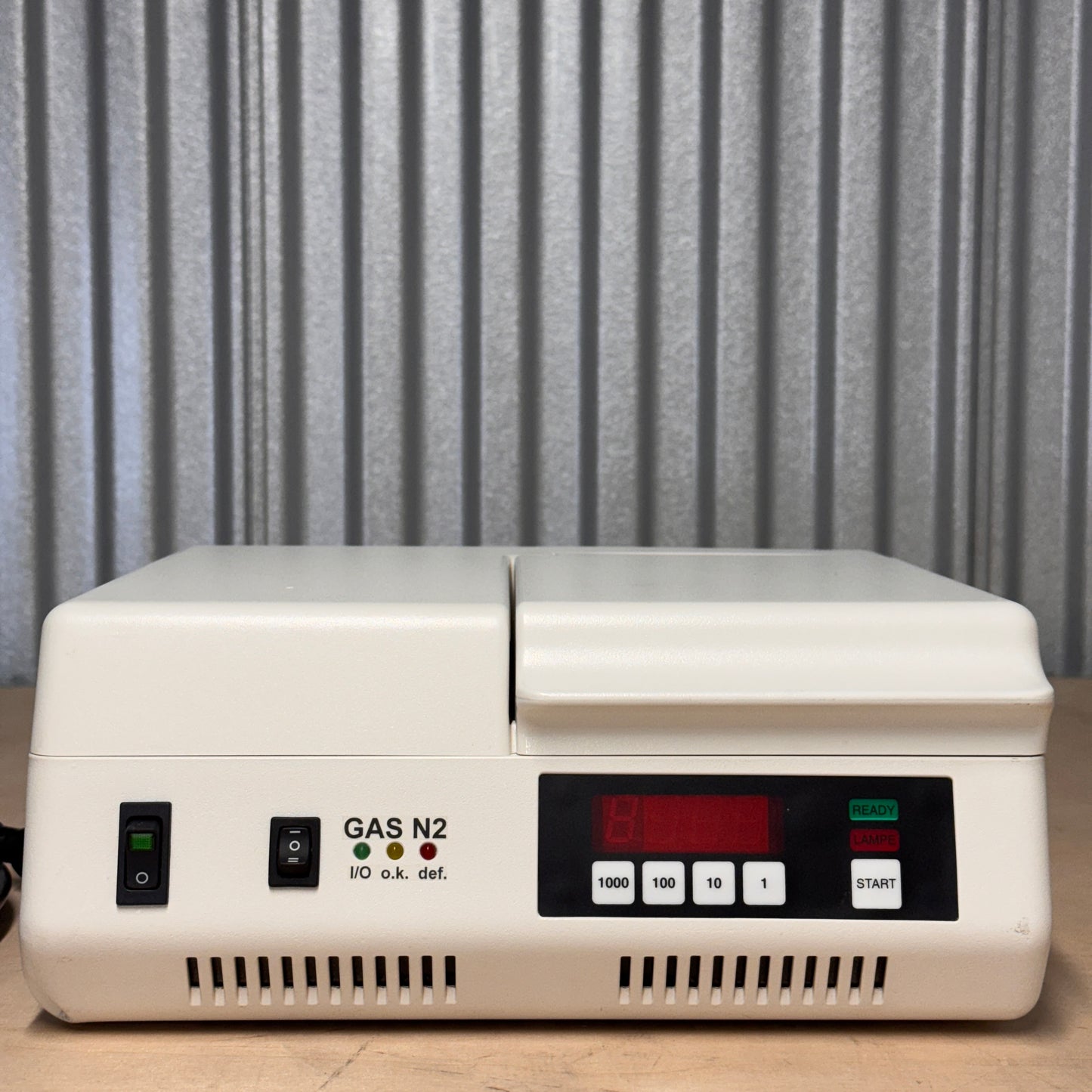 Voco / OtoFlash G171 Dental Laboratory Polymerization Light-Curing Unit