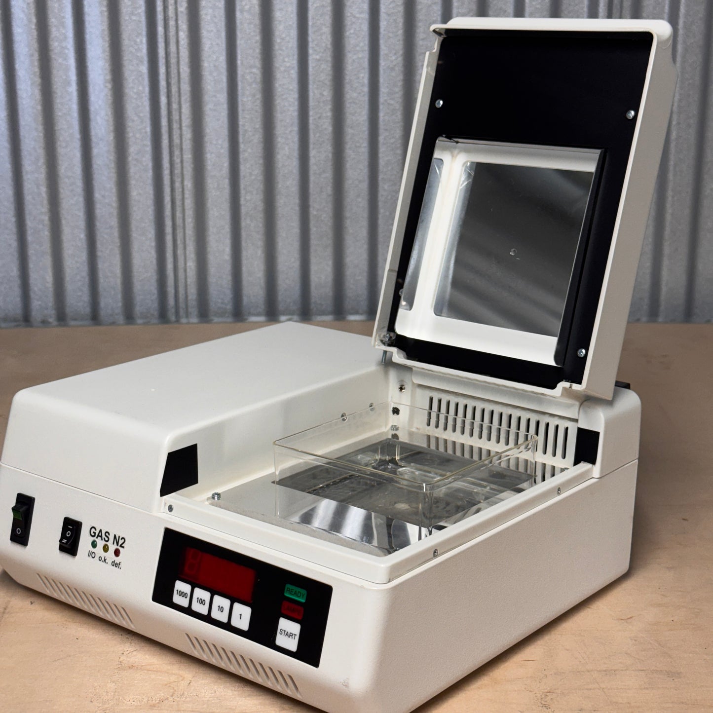 Voco / OtoFlash G171 Dental Laboratory Polymerization Light-Curing Unit