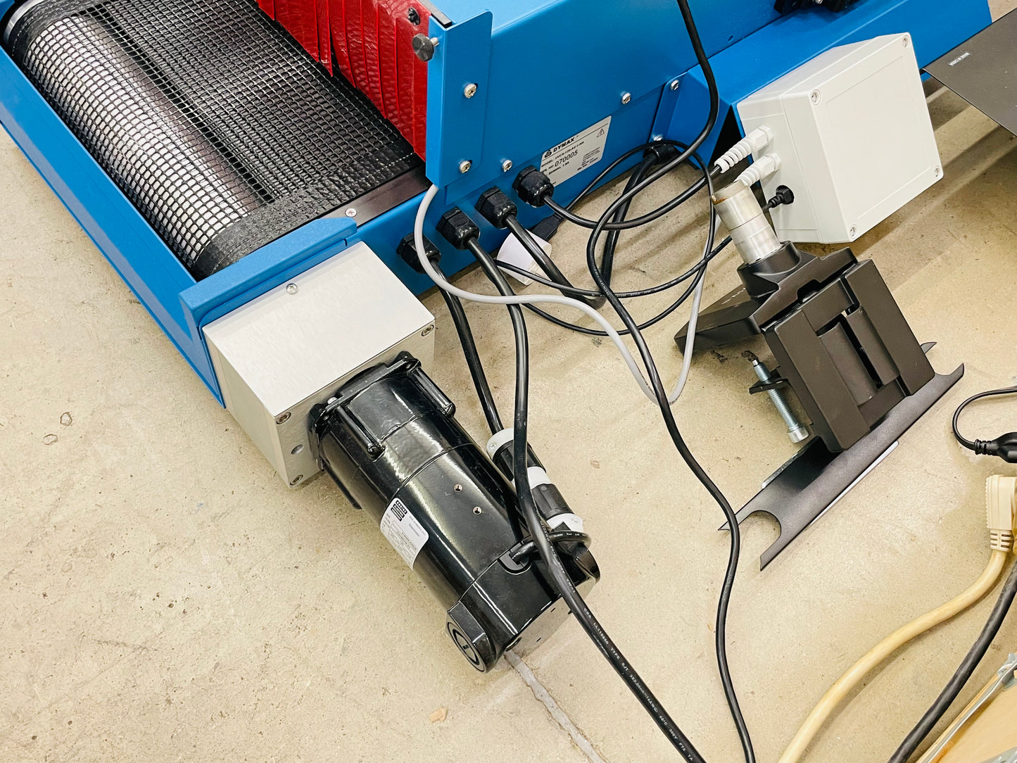 Dymax UVCS Light-Curing Conveyor System with BlueWave AX-550 Visicure Controller